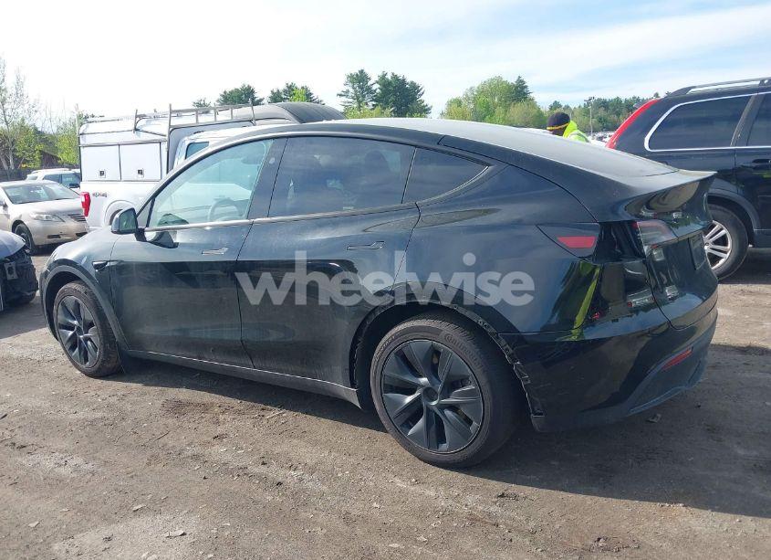 Photo 15 of 2025 Tesla Model Y LONG RANGE DUAL MOTOR ALL-WHEEL DRIVE (VIN 7SAYGDEEXSF247365)