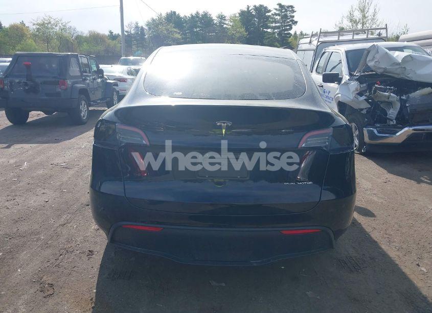 Photo 17 of 2025 Tesla Model Y LONG RANGE DUAL MOTOR ALL-WHEEL DRIVE (VIN 7SAYGDEEXSF247365)