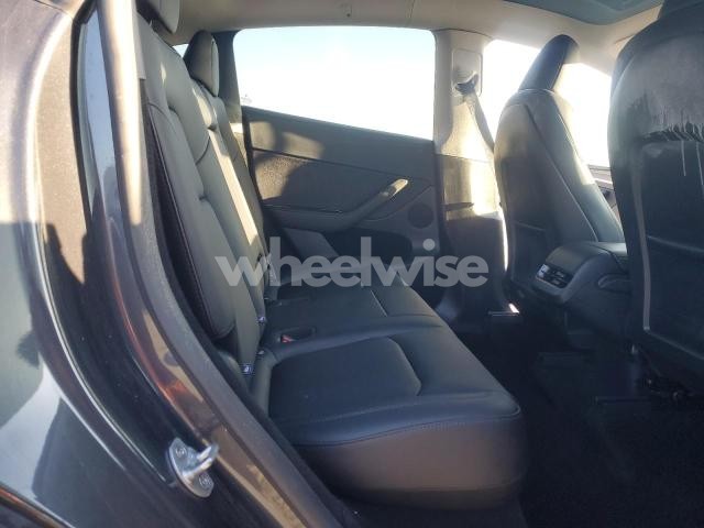 Photo 9 of 2025 TESLA MODEL Y (VIN 7SAYGDEEXSF281368)