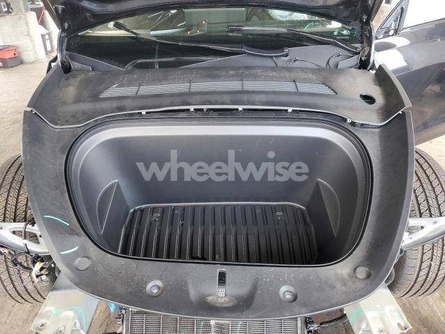 Photo 3 of 2025 TESLA MODEL Y (VIN 7SAYGDEEXSF308181)