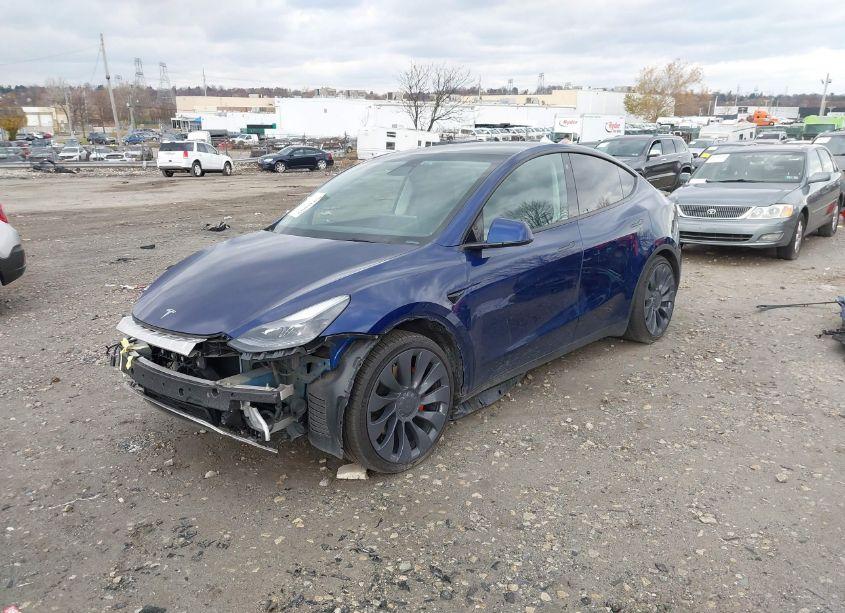 Photo 2 of 2022 Tesla Model Y PERFORMANCE DUAL MOTOR ALL-WHEEL DRIVE (VIN 7SAYGDEF0NF524067)