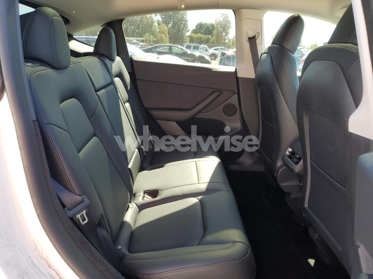 Photo 11 of 2023 TESLA MODEL Y (VIN 7SAYGDEF0PF606013)