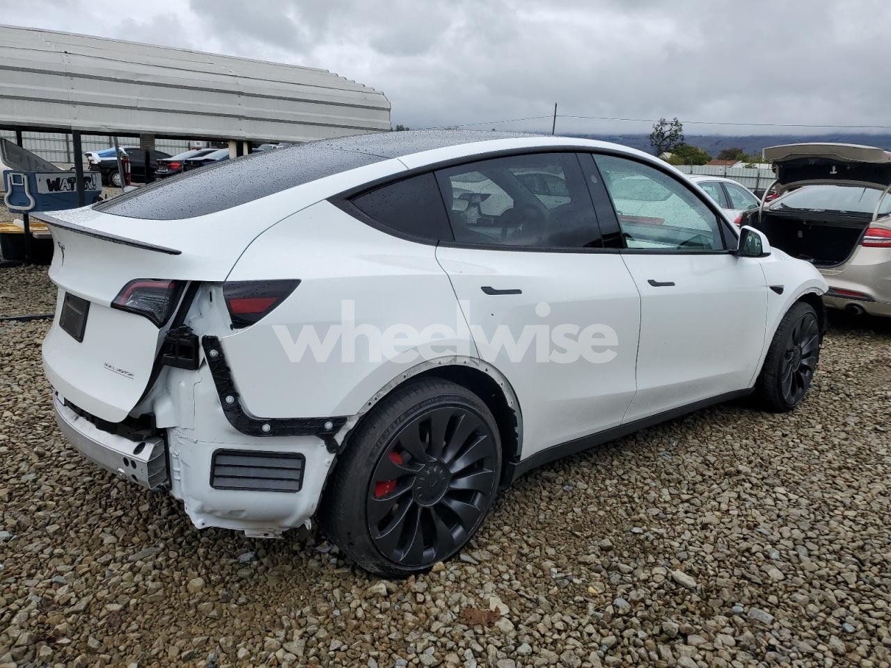 Photo 3 of 2023 TESLA MODEL Y (VIN 7SAYGDEF0PF863205)