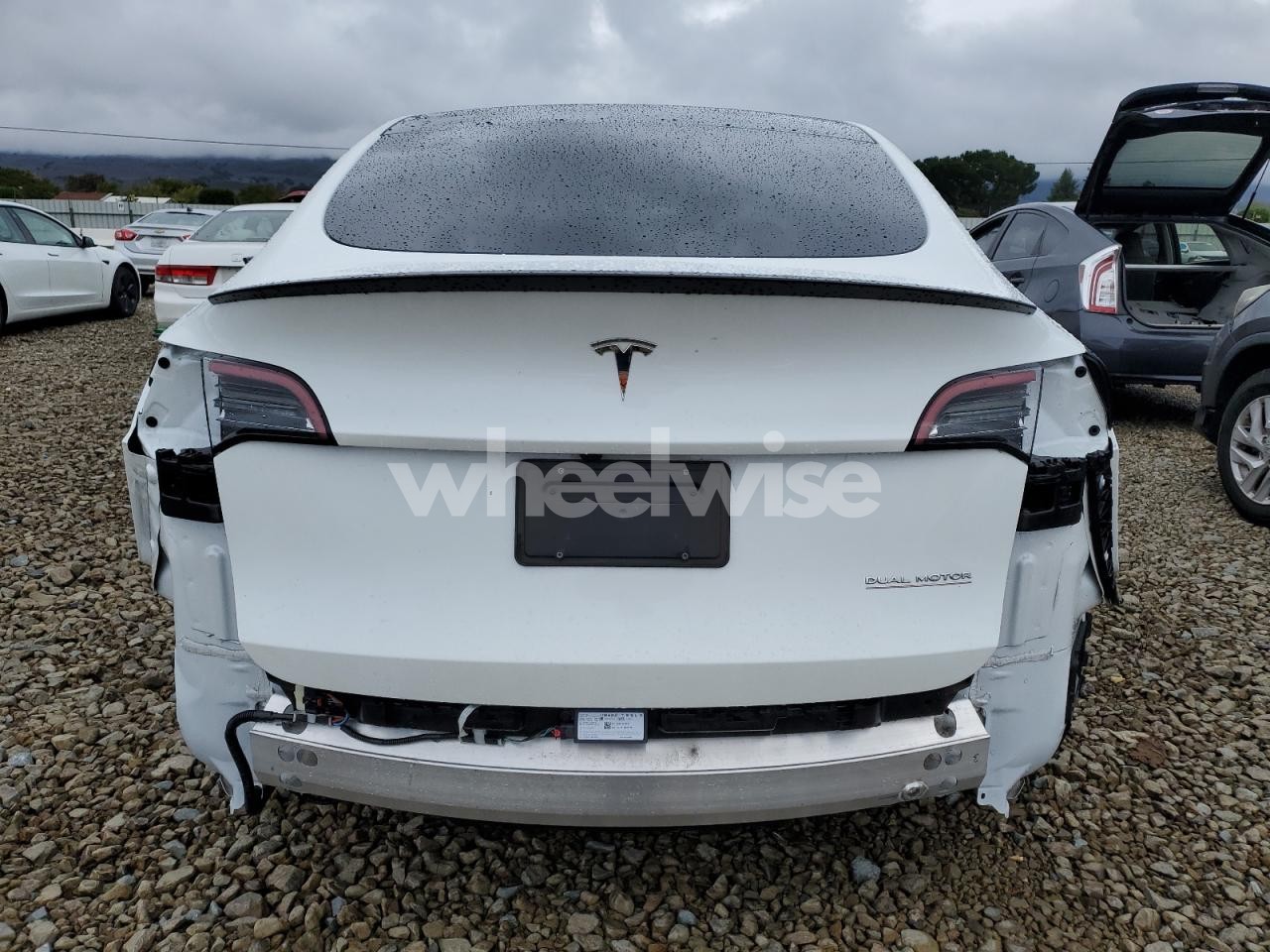 Photo 6 of 2023 TESLA MODEL Y (VIN 7SAYGDEF0PF863205)