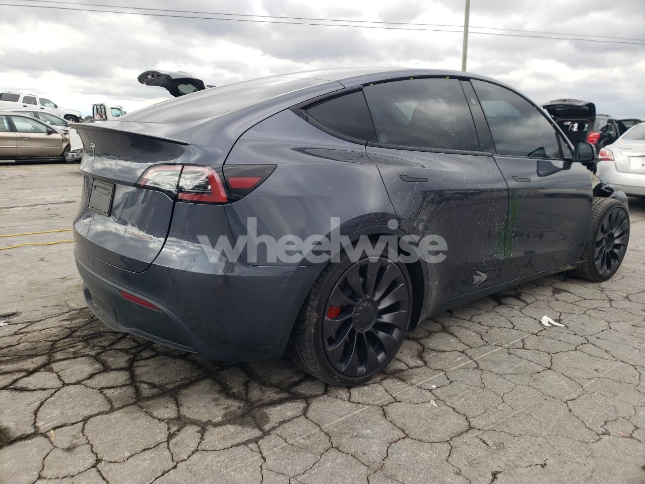 Photo 3 of 2023 TESLA MODEL Y (VIN 7SAYGDEF0PF921796)