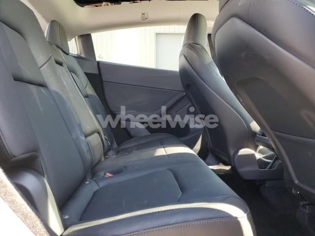 Photo 6 of 2024 TESLA MODEL Y (VIN 7SAYGDEF0RF093607)