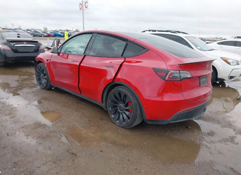Photo 3 of 2022 Tesla Model Y PERFORMANCE DUAL MOTOR ALL-WHEEL DRIVE (VIN 7SAYGDEF1NF382392)