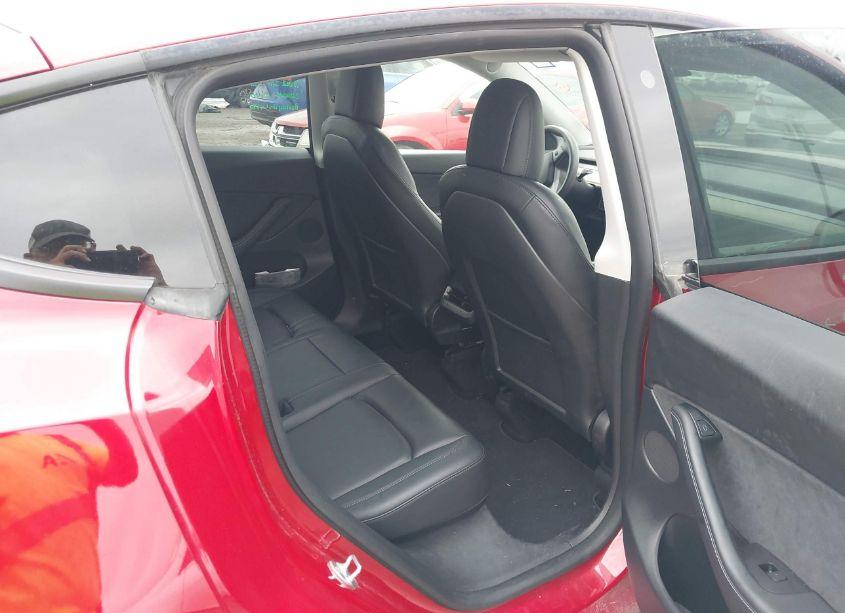 Photo 8 of 2022 Tesla Model Y PERFORMANCE DUAL MOTOR ALL-WHEEL DRIVE (VIN 7SAYGDEF1NF382392)