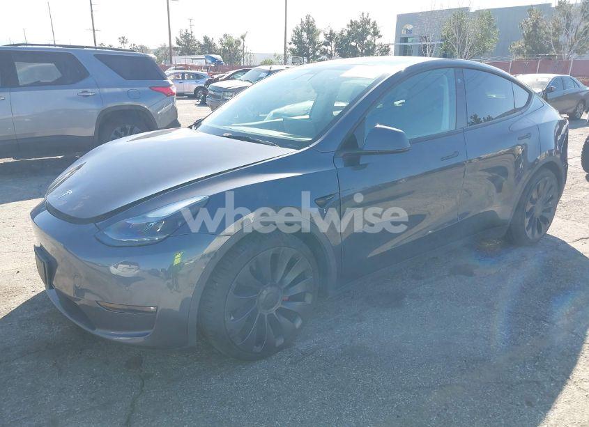 Photo 2 of 2022 Tesla Model Y PERFORMANCE DUAL MOTOR ALL-WHEEL DRIVE (VIN 7SAYGDEF1NF411325)