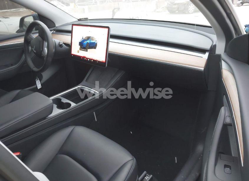 Photo 5 of 2023 Tesla Model Y PERFORMANCE DUAL MOTOR ALL-WHEEL DRIVE (VIN 7SAYGDEF1PF970697)