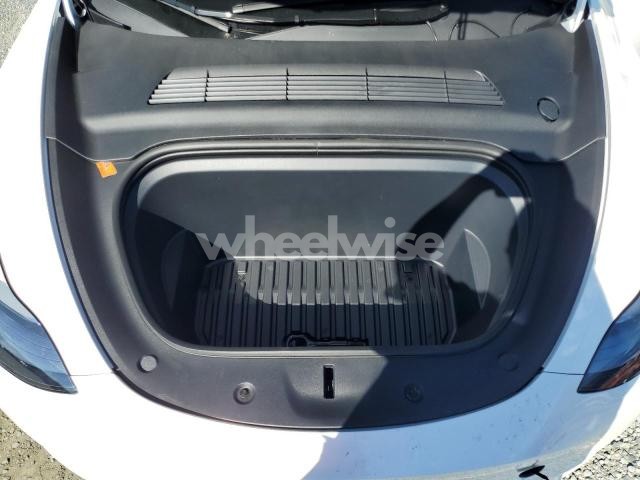 Photo 6 of 2025 TESLA MODEL Y (VIN 7SAYGDEF1SA344167)