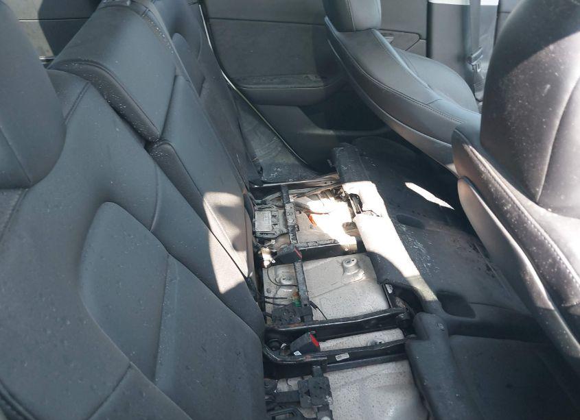 Photo 8 of 2022 Tesla Model Y PERFORMANCE DUAL MOTOR ALL-WHEEL DRIVE (VIN 7SAYGDEF2NF327711)