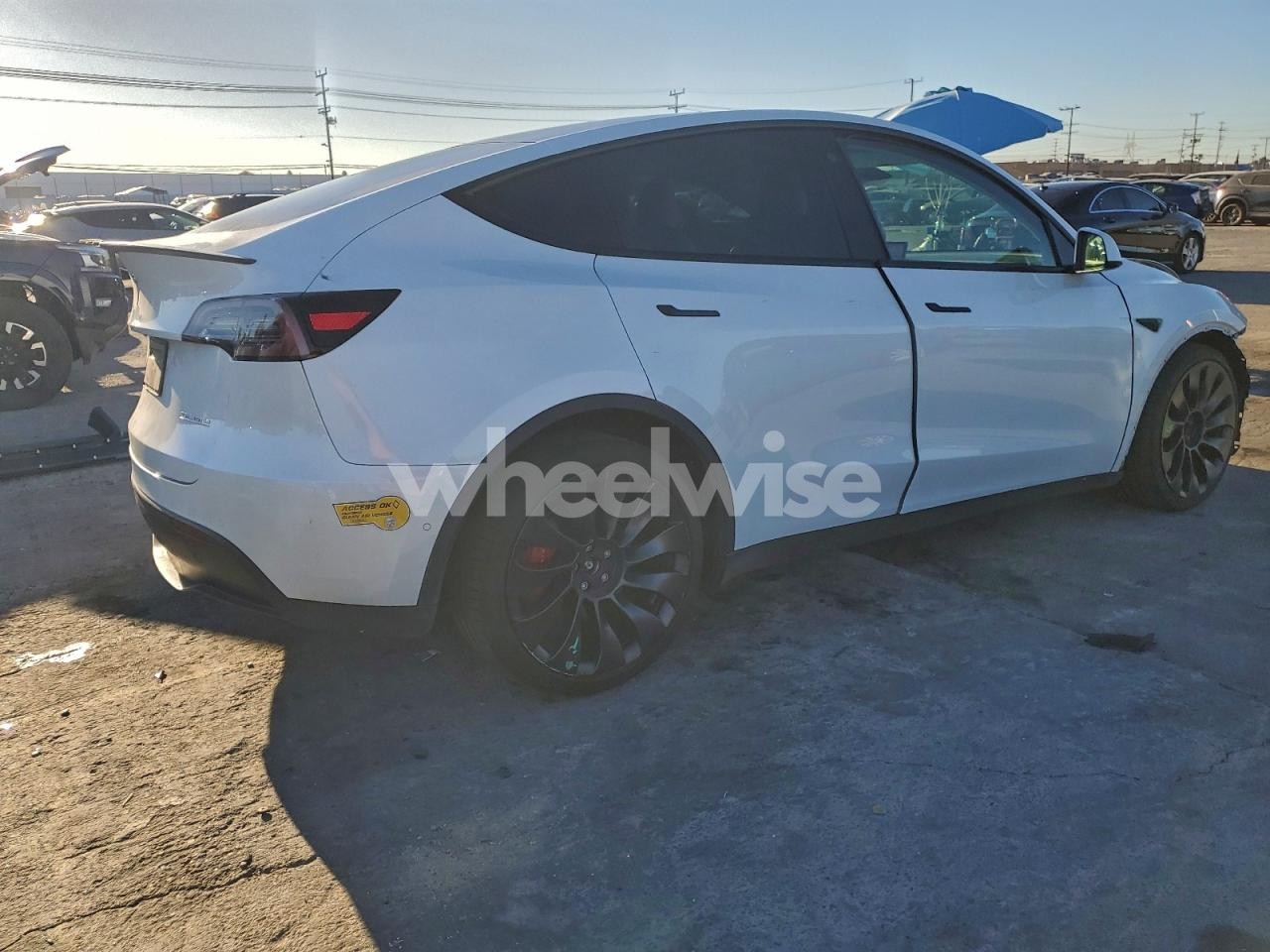 Photo 3 of 2022 TESLA MODEL Y (VIN 7SAYGDEF2NF390436)