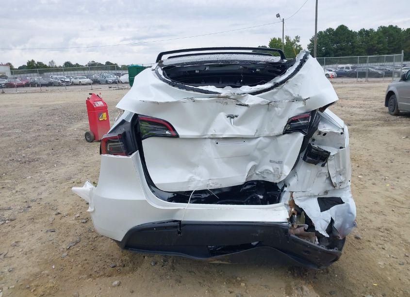 Photo 16 of 2023 Tesla Model Y AWD/PERFORMANCE DUAL MOTOR ALL-WHEEL DRIVE (VIN 7SAYGDEF2PF803488)