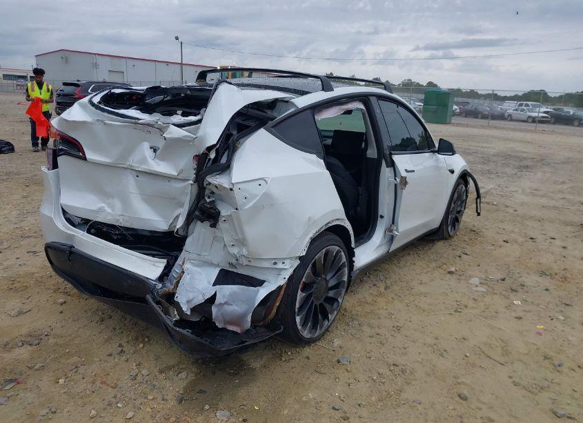 Photo 6 of 2023 Tesla Model Y AWD/PERFORMANCE DUAL MOTOR ALL-WHEEL DRIVE (VIN 7SAYGDEF2PF803488)