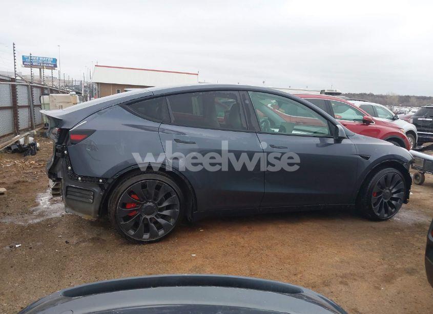 Photo 13 of 2023 Tesla Model Y (VIN 7SAYGDEF2PF978372)