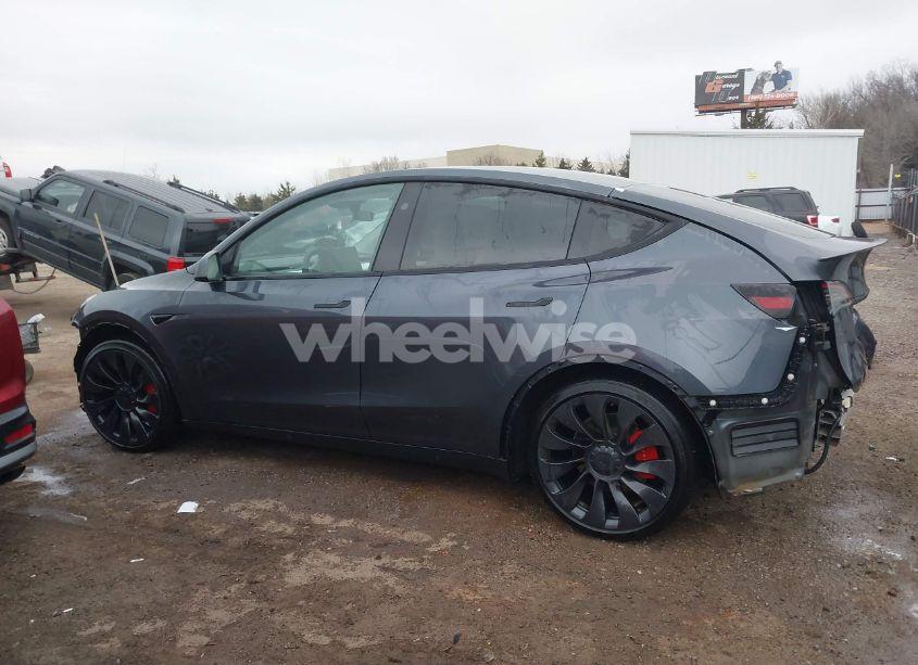 Photo 14 of 2023 Tesla Model Y (VIN 7SAYGDEF2PF978372)