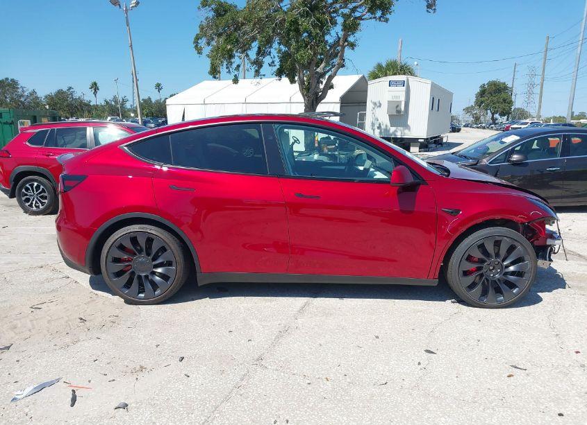 Photo 13 of 2024 Tesla Model Y PERFORMANCE DUAL MOTOR ALL-WHEEL DRIVE (VIN 7SAYGDEF2RF063914)
