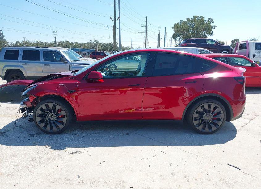Photo 14 of 2024 Tesla Model Y PERFORMANCE DUAL MOTOR ALL-WHEEL DRIVE (VIN 7SAYGDEF2RF063914)