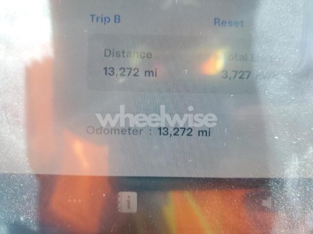 Photo 6 of 2024 TESLA MODEL Y (VIN 7SAYGDEF2RF152091)