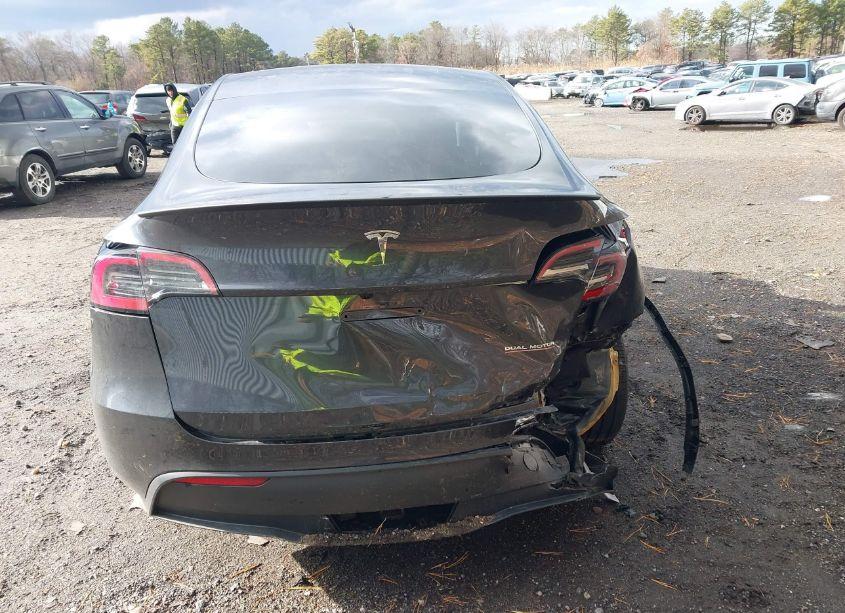 Photo 15 of 2024 Tesla Model Y PERFORMANCE DUAL MOTOR ALL-WHEEL DRIVE (VIN 7SAYGDEF2RF186709)