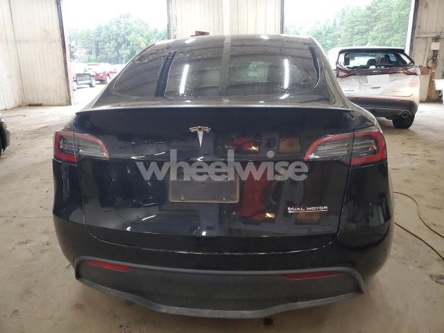 2025 TESLA MODEL Y (VIN 7SAYGDEF2SA346736) main photo