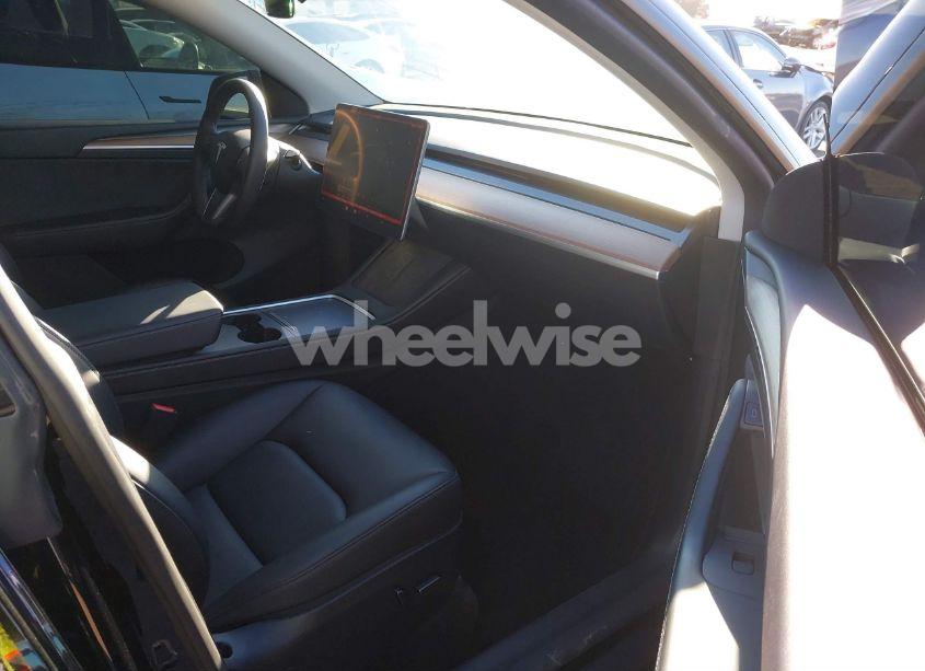 Photo 5 of 2023 Tesla Model Y PERFORMANCE DUAL MOTOR ALL-WHEEL DRIVE (VIN 7SAYGDEF3PF759288)