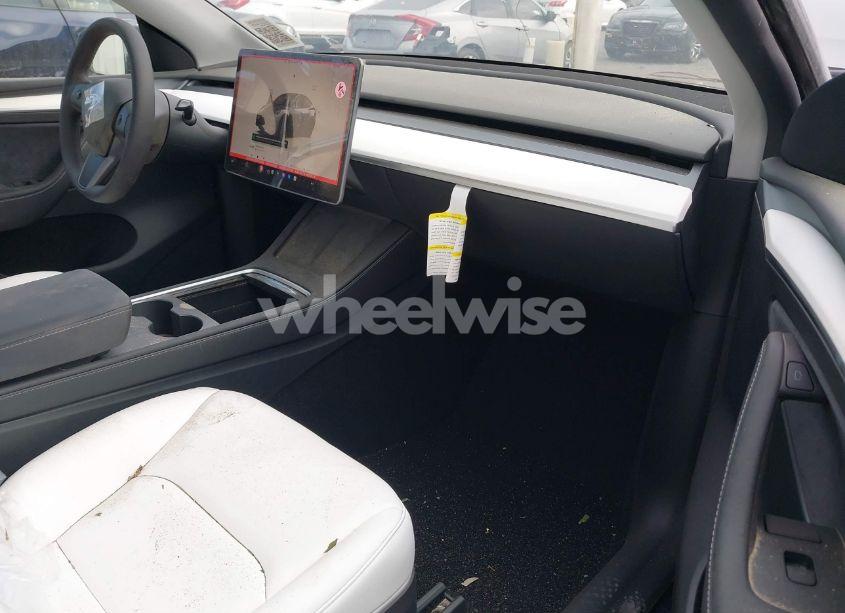 Photo 5 of 2023 Tesla Model Y PERFORMANCE DUAL MOTOR ALL-WHEEL DRIVE (VIN 7SAYGDEF3PF871086)