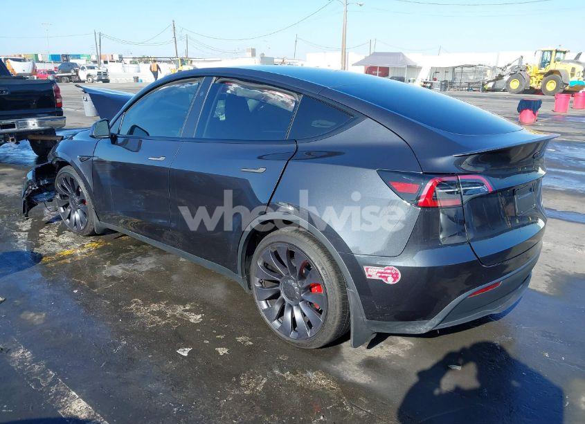 Photo 3 of 2024 Tesla Model Y PERFORMANCE DUAL MOTOR ALL-WHEEL DRIVE (VIN 7SAYGDEF3RF050069)