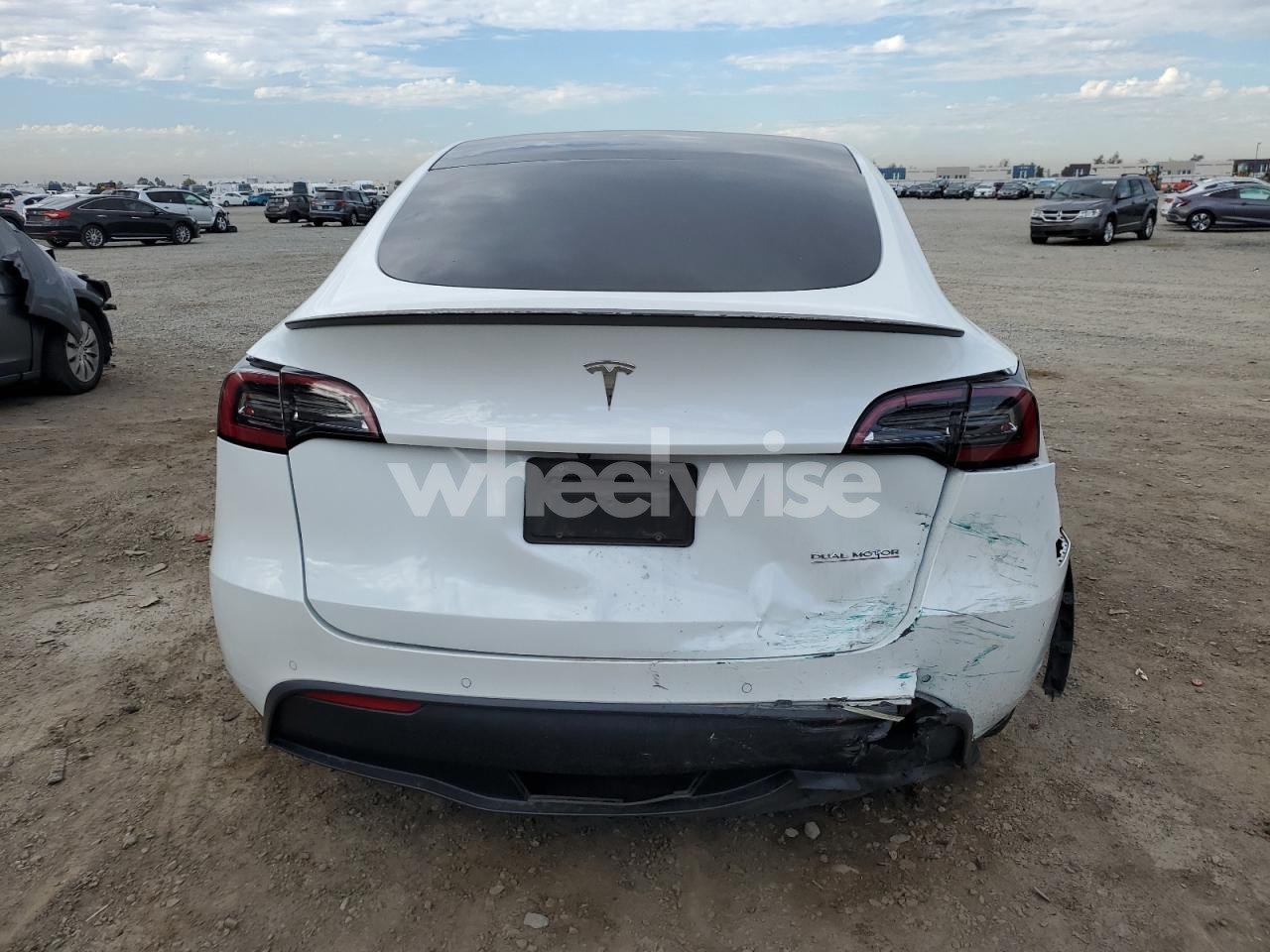Photo 6 of 2022 TESLA MODEL Y (VIN 7SAYGDEF4NF407656)