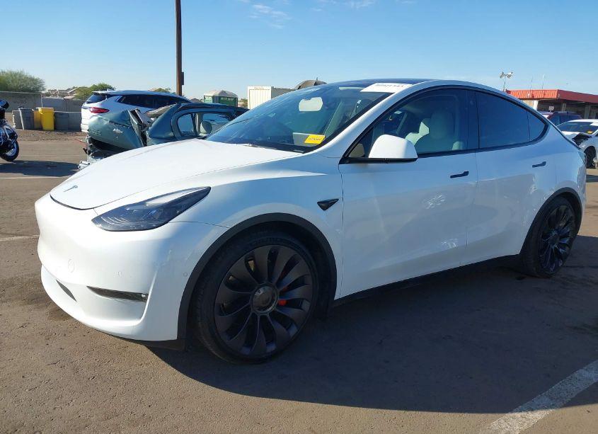 Photo 2 of 2022 Tesla Model Y PERFORMANCE DUAL MOTOR ALL-WHEEL DRIVE (VIN 7SAYGDEF4NF452693)