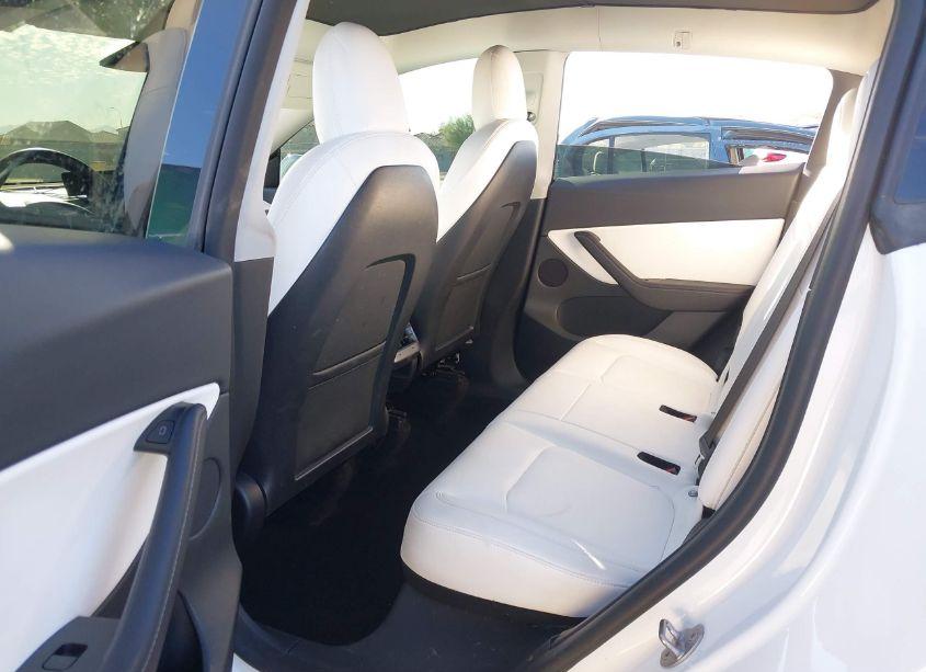 Photo 8 of 2022 Tesla Model Y PERFORMANCE DUAL MOTOR ALL-WHEEL DRIVE (VIN 7SAYGDEF4NF452693)