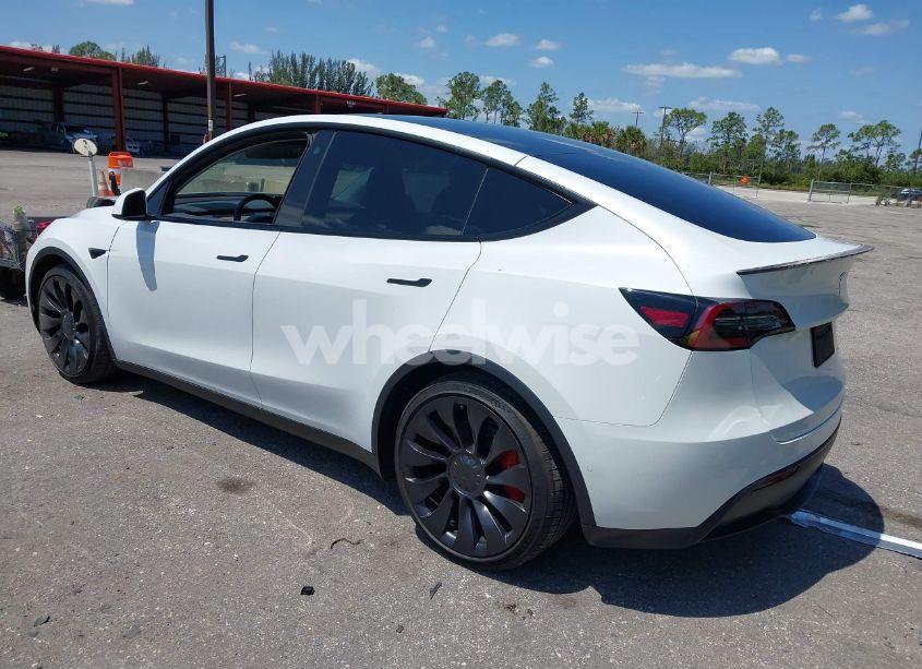 Photo 3 of 2022 Tesla Model Y PERFORMANCE DUAL MOTOR ALL-WHEEL DRIVE (VIN 7SAYGDEF4NF454623)