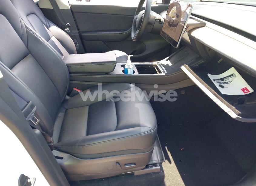 Photo 5 of 2022 Tesla Model Y PERFORMANCE DUAL MOTOR ALL-WHEEL DRIVE (VIN 7SAYGDEF4NF454623)