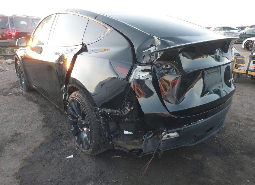 Photo 6 of 2022 Tesla Model Y PERFORMANCE DUAL MOTOR ALL-WHEEL DRIVE (VIN 7SAYGDEF4NF546427)