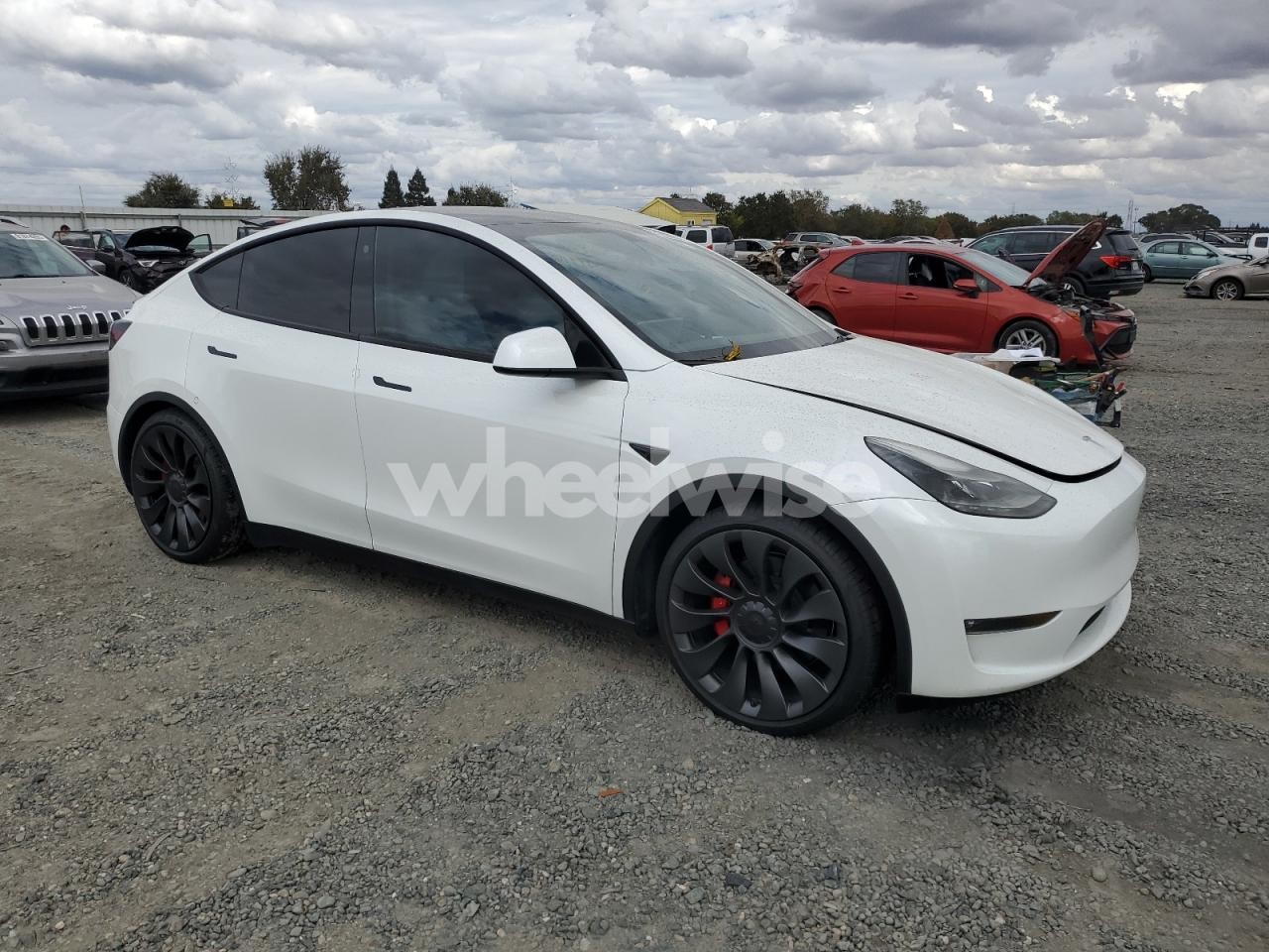 Photo 4 of 2023 TESLA MODEL Y (VIN 7SAYGDEF4PF662360)