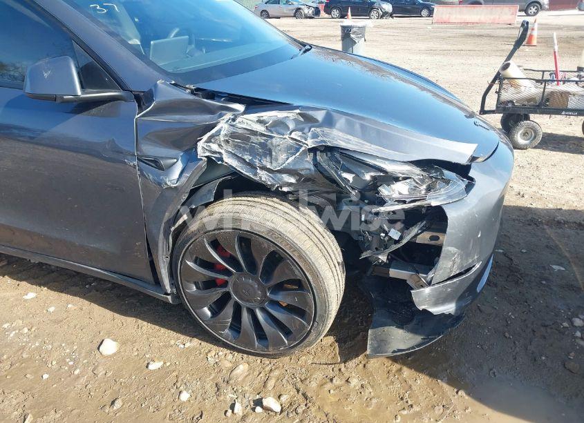 Photo 6 of 2023 Tesla Model Y PERFORMANCE DUAL MOTOR ALL-WHEEL DRIVE (VIN 7SAYGDEF4PF808515)