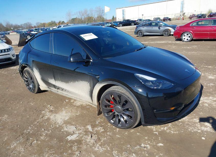 2023 Tesla Model Y PERFORMANCE DUAL MOTOR ALL-WHEEL DRIVE (VIN 7SAYGDEF4PF962268) main photo