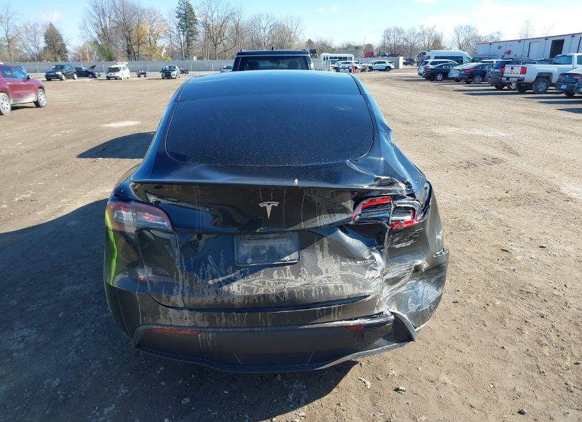 Photo 16 of 2023 Tesla Model Y PERFORMANCE DUAL MOTOR ALL-WHEEL DRIVE (VIN 7SAYGDEF4PF962268)