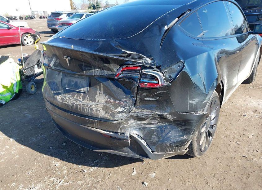 Photo 6 of 2023 Tesla Model Y PERFORMANCE DUAL MOTOR ALL-WHEEL DRIVE (VIN 7SAYGDEF4PF962268)