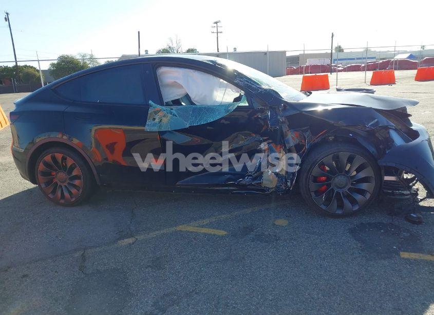 Photo 12 of 2022 Tesla Model Y PERFORMANCE DUAL MOTOR ALL-WHEEL DRIVE (VIN 7SAYGDEF5NF336693)