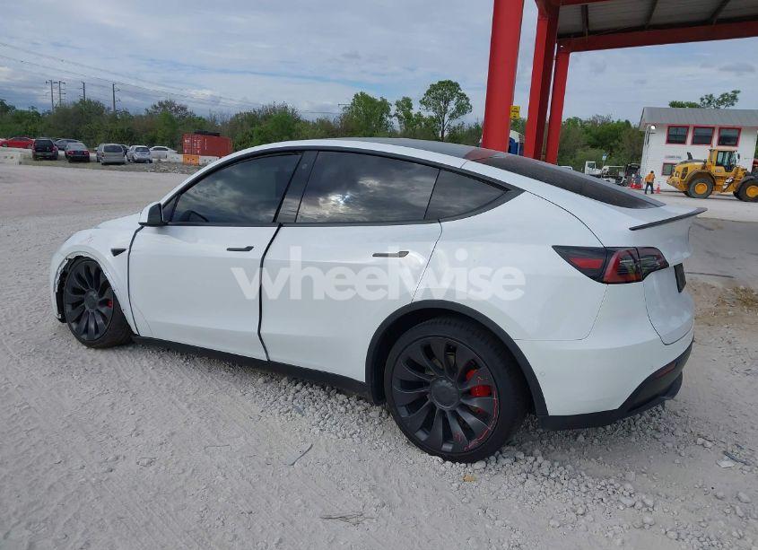 Photo 14 of 2022 Tesla Model Y PERFORMANCE DUAL MOTOR ALL-WHEEL DRIVE (VIN 7SAYGDEF5NF379205)