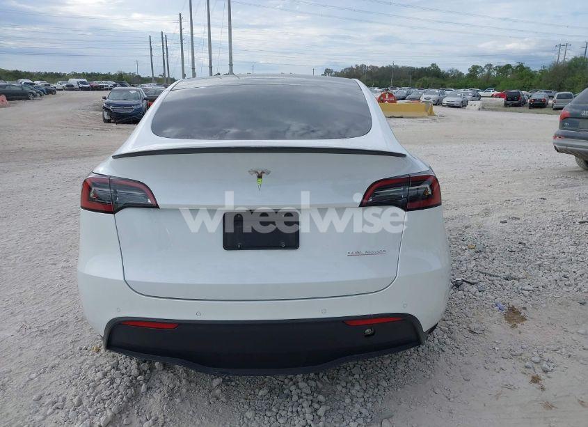 Photo 16 of 2022 Tesla Model Y PERFORMANCE DUAL MOTOR ALL-WHEEL DRIVE (VIN 7SAYGDEF5NF379205)