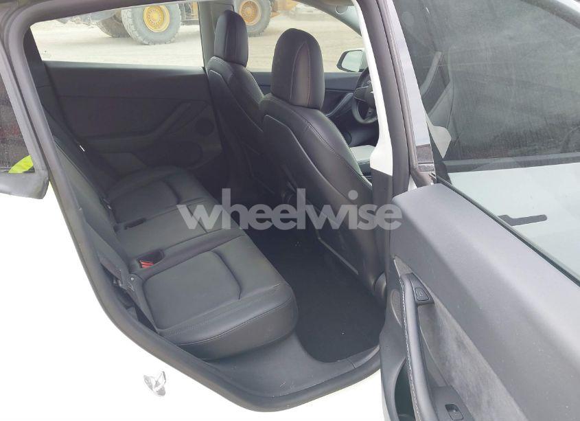 Photo 8 of 2022 Tesla Model Y PERFORMANCE DUAL MOTOR ALL-WHEEL DRIVE (VIN 7SAYGDEF5NF379205)