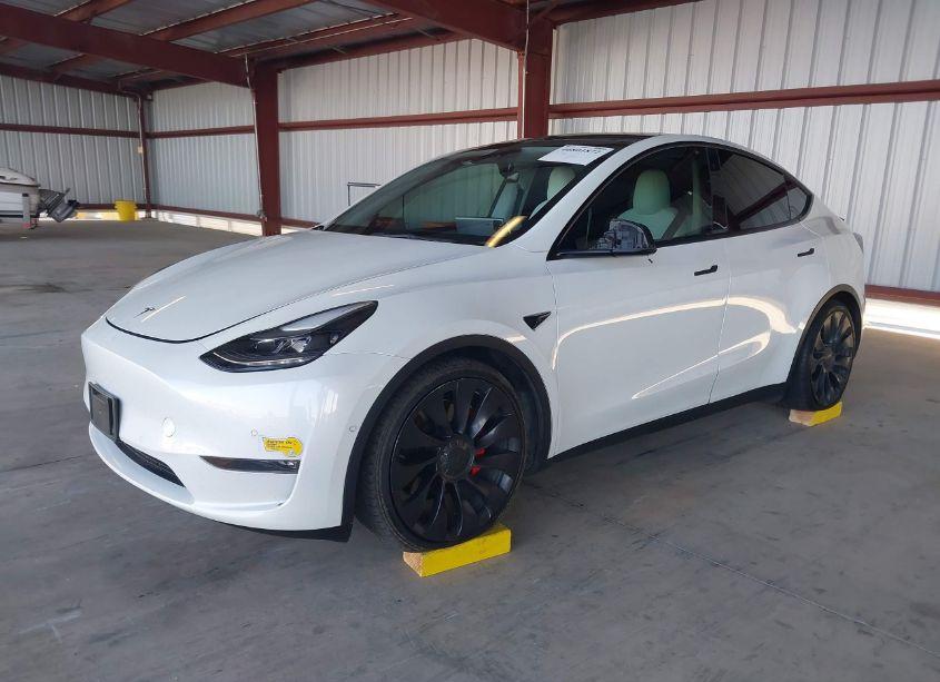 Photo 2 of 2022 Tesla Model Y PERFORMANCE DUAL MOTOR ALL-WHEEL DRIVE (VIN 7SAYGDEF5NF410193)