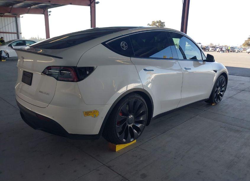 Photo 4 of 2022 Tesla Model Y PERFORMANCE DUAL MOTOR ALL-WHEEL DRIVE (VIN 7SAYGDEF5NF410193)