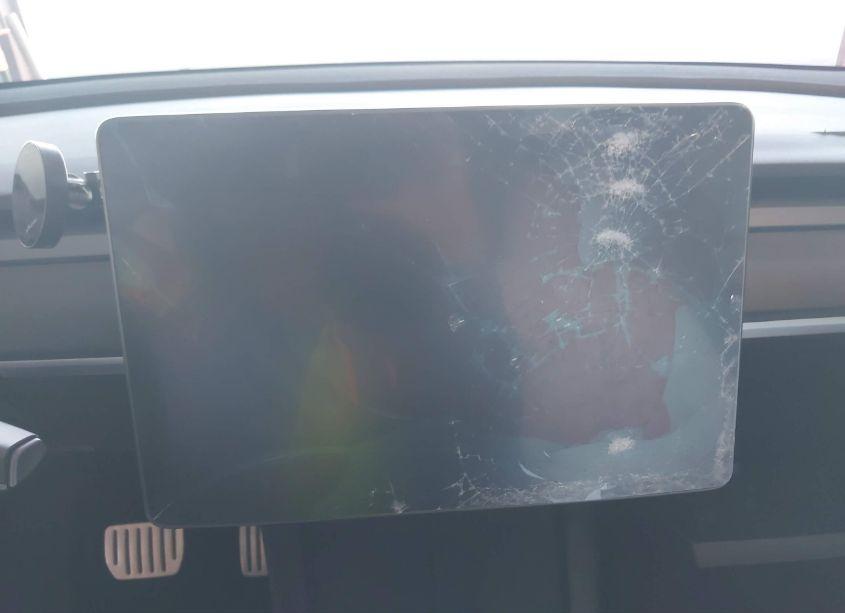 Photo 7 of 2022 Tesla Model Y PERFORMANCE DUAL MOTOR ALL-WHEEL DRIVE (VIN 7SAYGDEF5NF410193)