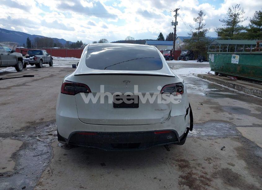 Photo 17 of 2022 Tesla Model Y PERFORMANCE DUAL MOTOR ALL-WHEEL DRIVE (VIN 7SAYGDEF5NF441878)