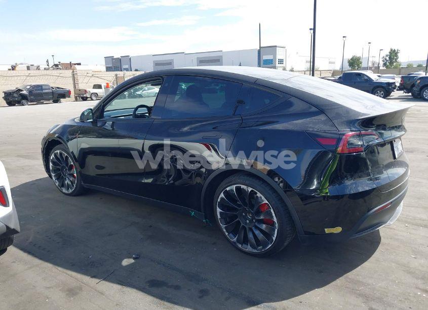 Photo 15 of 2022 Tesla Model Y PERFORMANCE DUAL MOTOR ALL-WHEEL DRIVE (VIN 7SAYGDEF5NF550549)