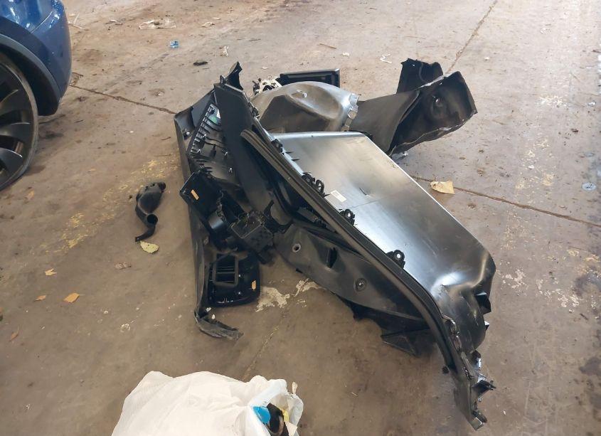 Photo 11 of 2022 Tesla Model Y PERFORMANCE DUAL MOTOR ALL-WHEEL DRIVE (VIN 7SAYGDEF5NF554617)